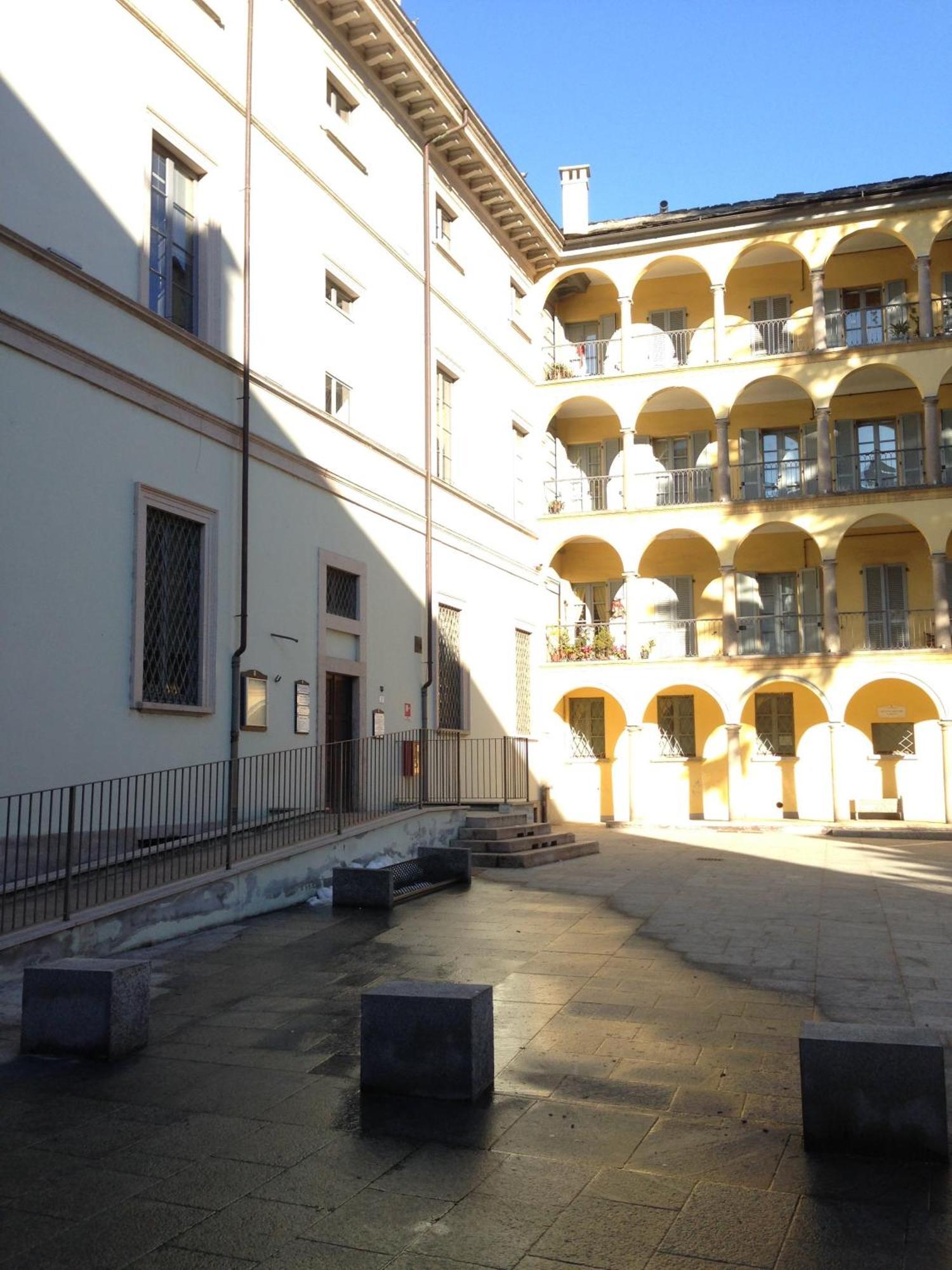 Giuditta Freecarpark&Garden Domodossola Bagian luar foto