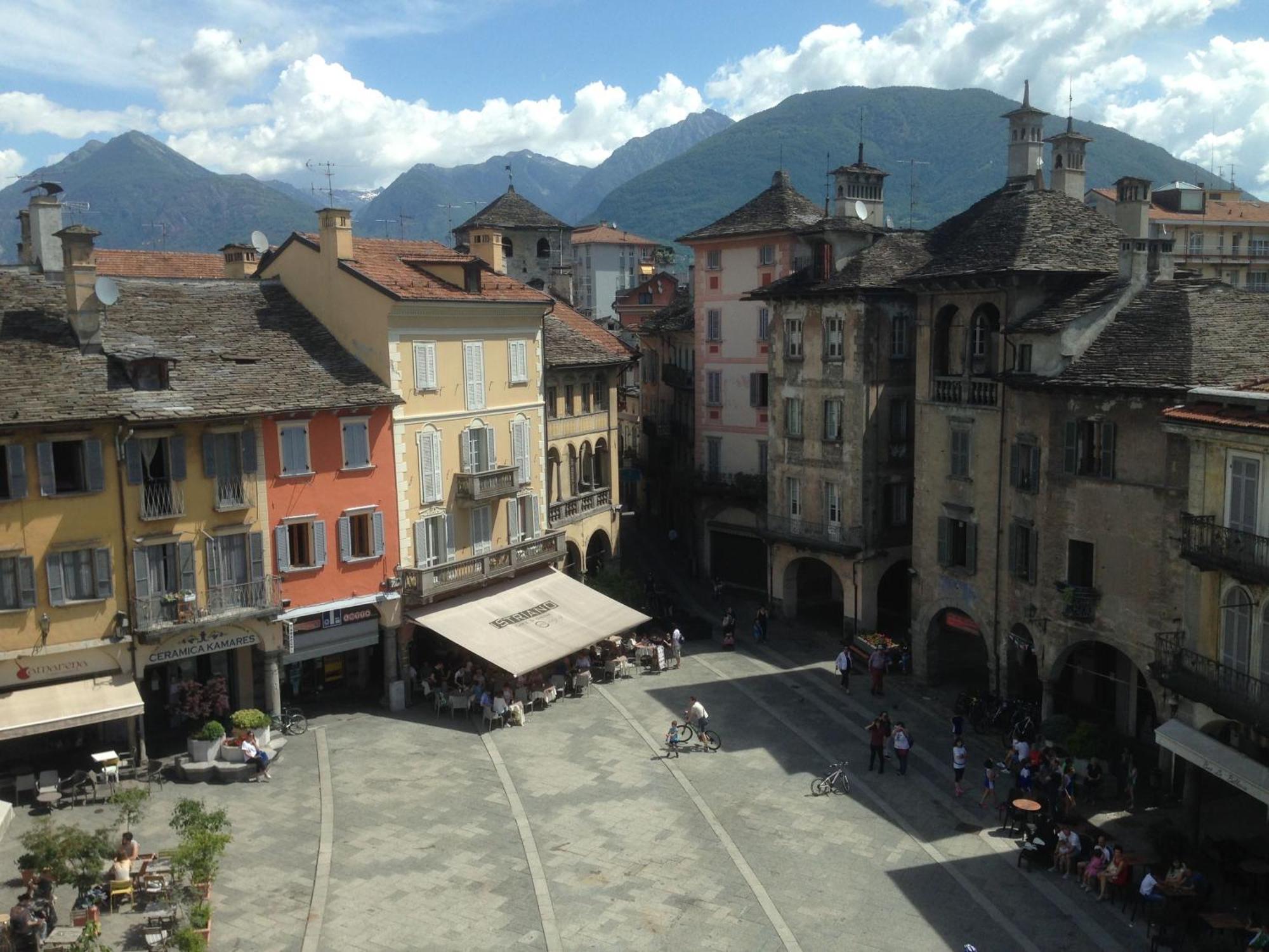 Giuditta Freecarpark&Garden Domodossola Bagian luar foto